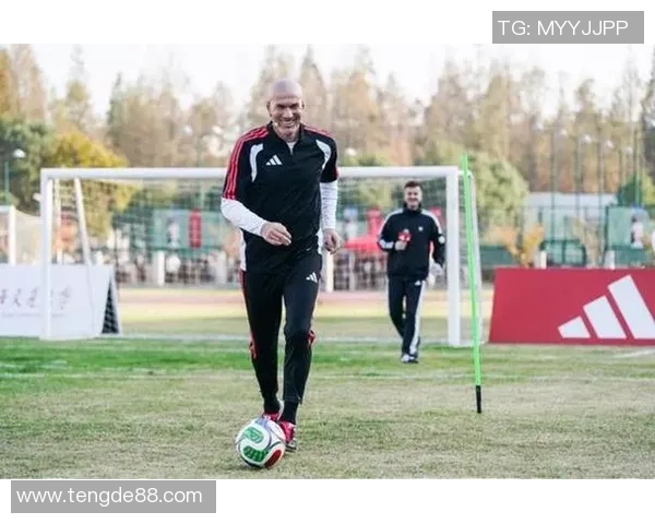 足球史上以抗议一战为背景的传奇球星及其历史影响解析